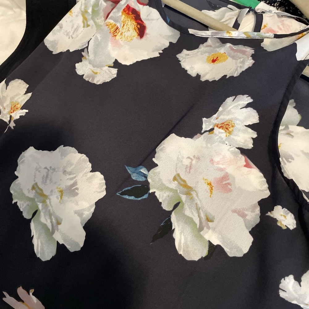 Floral Sleeveless Navy Blue Blouse